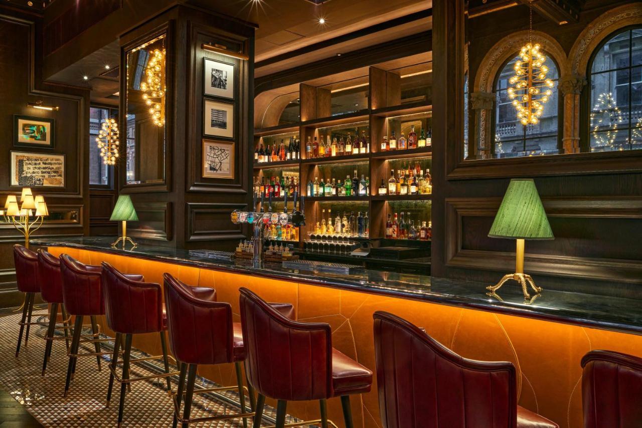 The Grand Hotel Birmingham Dış mekan fotoğraf The bar at the St Regis New York